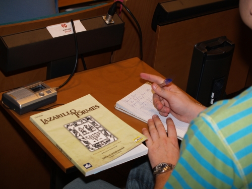 periodista durante la rueda